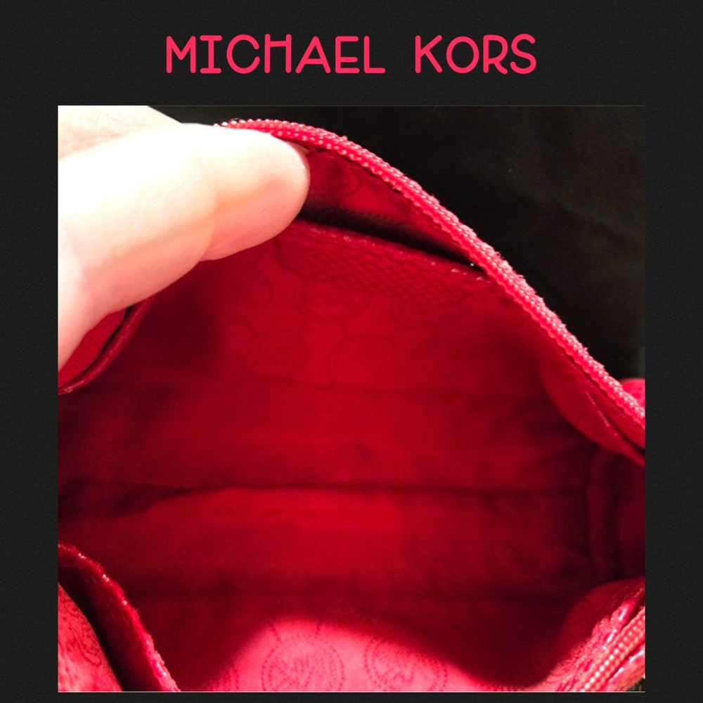 Michael Kors Red Snakeskin Cosmetic bag/Clutch NWOT - Picture 4 of 8